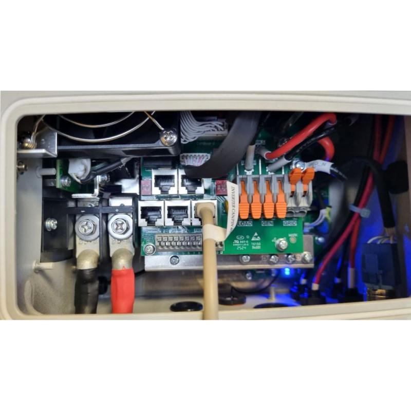 Гибридный солнечный инвертор DEYE SUN-6K-OG01LP1-EU-AM2 6 кВт